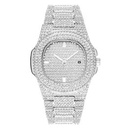 Entier pas cher mode hommes femmes montre diamant glacé montres de créateur en acier inoxydable mouvement à quartz mâle femme cadeau Bling W2555