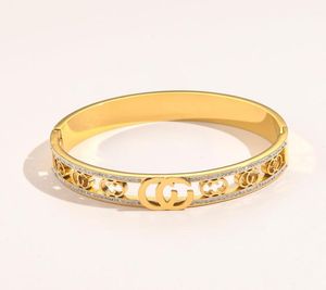 Bracelets classiques entiers Femmes Braceuses de luxe Bracelet Crystal 18K Gold plaqué inoxydable Amoureux de mariage Gift Jewe4286769