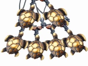 Entièrement cool 12pcs imitataion os sculpté de belles tortues de mer charmes pendentifs colls de surf cadeau mn443324886204372