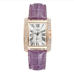 Cadran carré éblouissant entier tempérament atmosphère femmes montres numéro romain diamant lunette quartz femme montre bracelet en cuir 268t