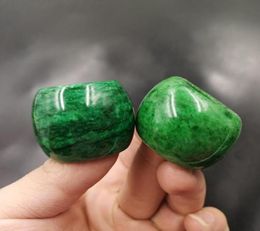 Hele direct verkopen 18 mm23 mm droogblauw ijzeren draak rauw jade jade gebogen vinger mannen grote zon groene ring8170072