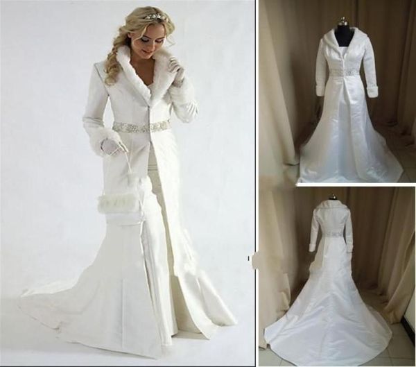 Robe de mariée en satin blanc sans bretelles, ligne A en fourrure entière, cape de mariée d'hiver, manteau en Satin à manches longues avec traîne chapelle pour bride9134838