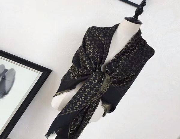 Cadeau entier de qualité supérieure conception de cachemire coton écharpe or argenté fil féminin femme imprimer grandes foulards carrés s7443837