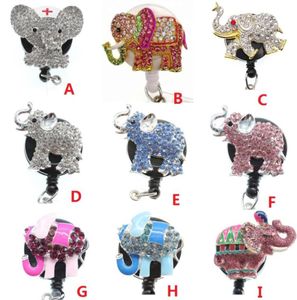 Les anneaux de clés entiers mélangent de beaux enfants argentés multicolour ramionnage éléphant aniaml support de badge id rétractable pour infirmière8789976