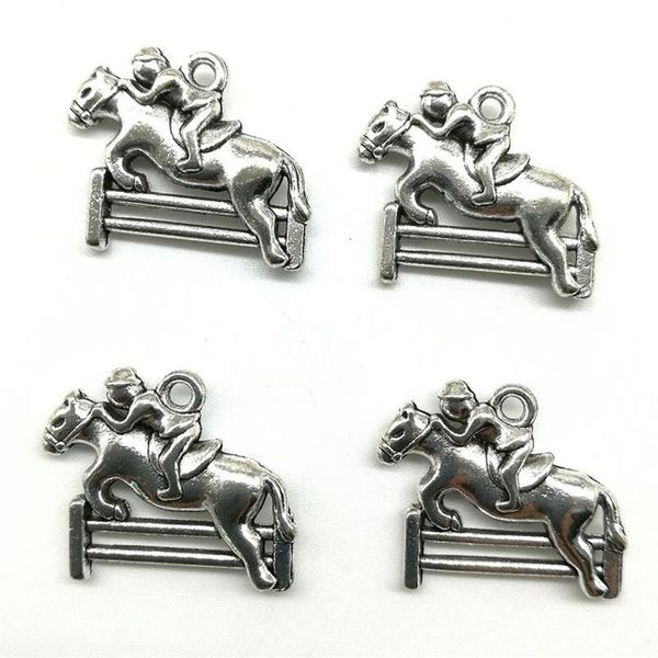 Lote completo de 50 Uds. De dijes de plata antigua con diseño de caballo caballero, accesorios de joyería DIY para collar, pulsera, 17, 20mm, DH0809224o