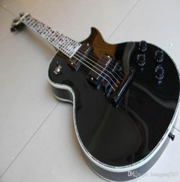 Toute nouvelle guitare électrique Cibsonlpcustom Shop avec incrustation de flamme d'ormeau et grande incrustation de diamant en noir 1204278261866