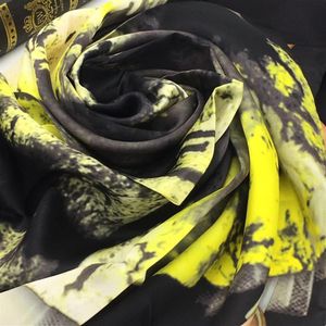 Geheel nieuwe stijl goede kwaliteit 100% zijde materiaal print rok Gradiënt vierkante sjaals voor dames maat 130cm - 130cm266g