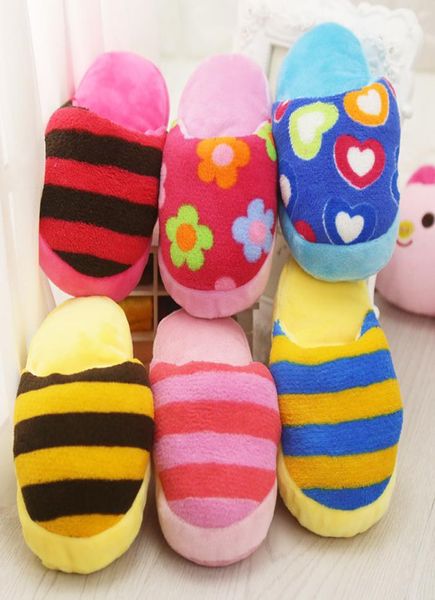 Jouets pour animaux de compagnie entiers amour fleurs pantoufles rayées colorées ours en peluche chiens chien sonnant dents molaire en peluche chien jouets 6820673