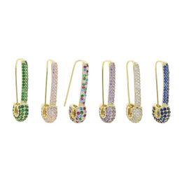 Rainbow entier Colorful Wedding Bouteau pavé blanc rose vert bleu CZ CZ Paperclip Unique Pin de sécurité Pin Stud Earts d'oreilles