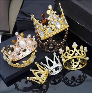 Small Crown entièrement en métal pour garçons filles bébé anniversaire bal tiaras Pearls Hair Bijoux Baby Cake Ornements Accessoires de tête 2806480