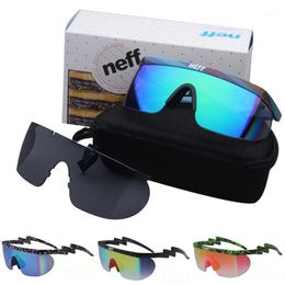 Hele- met inpakken Fashion Vintage Sunglasses Dames Street Neff Zonnebril Men 2-delige Lense Gafas de Sol DE12825