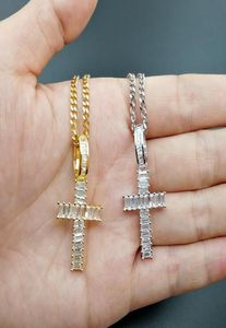 Strip de houblon de tout CZ Stone Bling Ice Out Cross Pendants Collier pour hommes Bijoux des Jumpers avec une chaîne cubaine de 24 pouces Silver 7097423