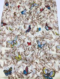 Wholenew Brand Silk Sild Buffes 180cm 65cm 100 Material de seda Floja de estampado Patrón de mariposa de martillo Hemting Long Buff para mujeres1297983