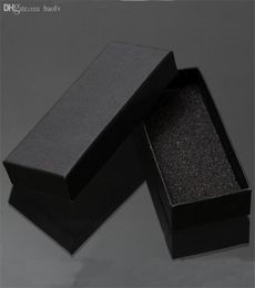 Boîte cadeau noir mat de boucle clés de boucle clés de boulettes en carton avec des boîtes à tampons à éponge en mousse pour 4468162