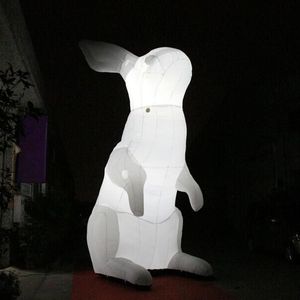 En gros de 10mh (33 pieds) avec du ventilateur publicitaire personnalisé, un lapin gonflable géant blanc / dessin animé / animal / gonflables de Pâques lapin avec la lumière LED à vendre