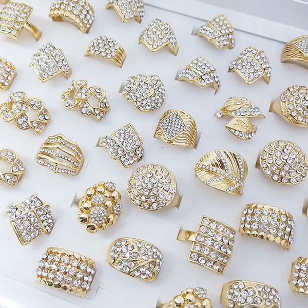 En gros 10pcs / lot de luxe de luxe Crystal Bonnes de mariage pour les femmes plaquées d'or et la fête de bijoux de doigt complet Anillo 240416