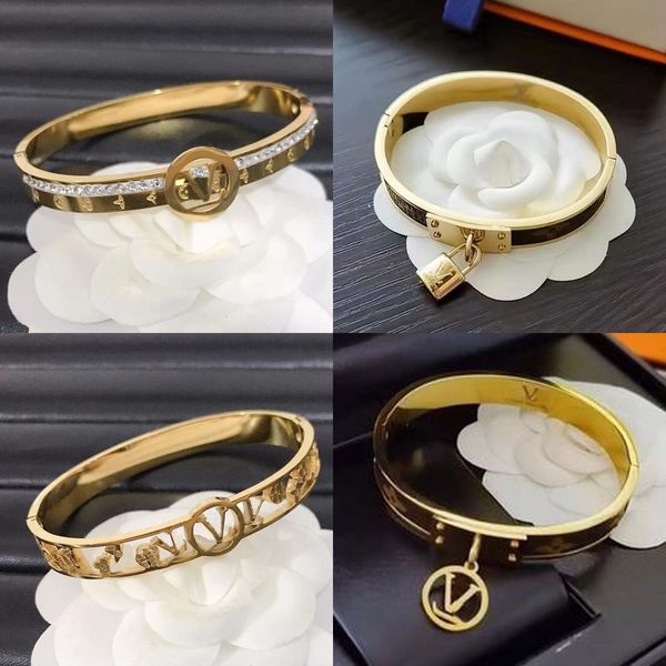 Venta al por mayor 11 Styles Luxuey Designer Bangle Bracelets Crystal Rhinestone Pulsera Marca Carta 18K Chapado en oro Titanio acero Amantes Día de San Valentín Joyería