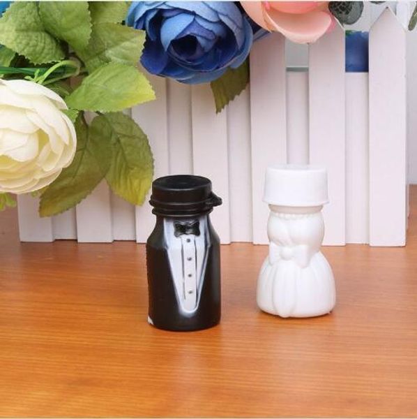 Venta al por mayor- 12 PCS Bride12 PCS Novio Botellas de burbujas de jabón vacías Herramienta de burbujas que soplan para la decoración del banquete de boda Suministros