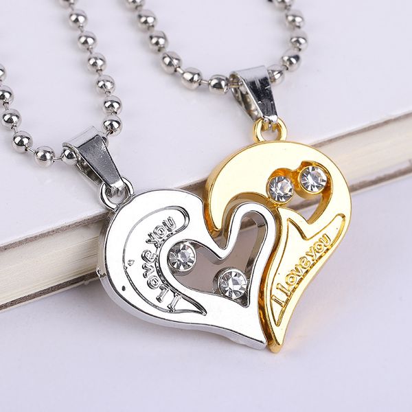 En gros 12pcs / douzaine couple d'amoureux Une paire de collier de diamants en forme de coeur Couple Amitié Puzzle CZ Amour Correspondant Je t'aime Coeur Pendentifs Ensemble