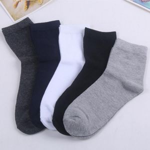 Vente en gros-20 paires / lot Chaussettes pour hommes Chaussette décontractée de gentleman mi-longue couleur unie résistant à l'usure doux hommes 5 couleurs