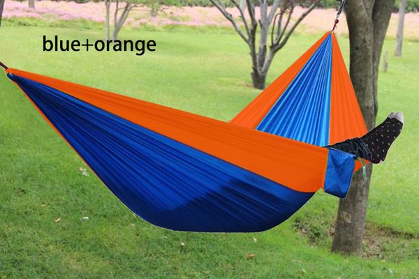 Venta al por mayor 200 paracaídas de nailon portátil hamaca doble jardín Camping al aire libre viaje hamaca de supervivencia cama para dormir para 2 personas