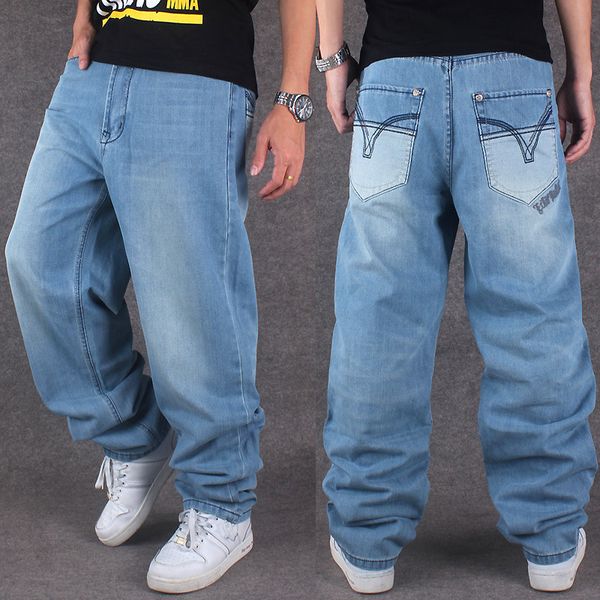 Gros-2016 Nouveaux jeans pour hommes de marque de mode HIPHOP vêtements hip-hop jeans lavés pantalons lâches décontractés plus engrais XL