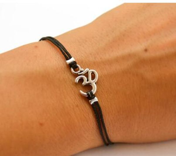 Vente en gros-2016 New India Yoga Hindou Bouddhiste Bracelet, AUM OM Hindouisme Bracelet En Cuir Extérieur, Argent Femmes / Hommes Symbole Religieux Bracelet