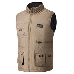 Vente en gros - 2017 automne et hiver gilet de poche pour hommes col gilet en coton de couleur pure