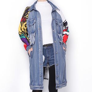 Groothandel - 2017 lente nieuwe collectie mode ontwerp punk cartoon graffiti bedrukte losse jeans jas onregelmatige lange mouw denim jas uitloper