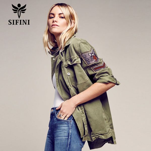 Vente en gros- 2017 Femmes Veste Manteau Fashion Design blouson aviateur Applique Rivets Oversize Femmes Manteau Armée Vert noir Coton personnes Manteau