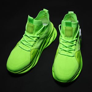 En gros 2021 Arrivée Sport Chaussures De Course Pour Hommes Femmes Triple Vert TOUT Orange Confortable Respirant En Plein Air Baskets BIG EUR 39-46 Y-9016