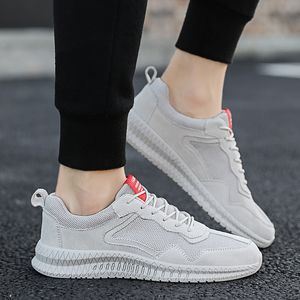 Venta al por mayor 2021 Top Moda Hombres Mujeres Deporte Malla Zapatillas para correr Corredores al aire libre Transpirable Gris Marrón Caminando Zapatillas de deporte Tamaño 39-44 WY19-G265