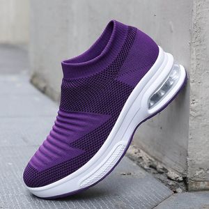 En gros 2021 Top Qualité Hommes Femmes Sport Chaussures De Course Mesh Respirant Chaussette Coureurs Violet Rose En Plein Air Baskets TAILLE 36-45 WY32-A12