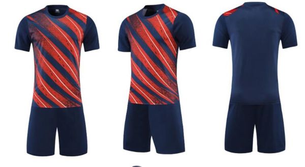 wholesale 2022 HOMBRES Conjuntos de camisetas de fútbol personalizadas Entrenamiento de malla para hombres Traje de fútbol Logotipo personalizado para adultos más número Con pantalones cortos Kingcaps Gimnasio Orden de mezcla Aceptar deportes