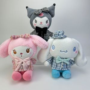 Vente en gros 2024 Nouveau dessin animé animé 20 cm jouet en peluche mignon Kuromi Kawaii mélodie cannelle poupée machine couple oreiller voiture monté chambre décoration enfants cadeaux