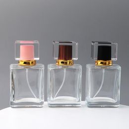 Venta al por mayor Botella de perfume rectangular de 30 ml Botellas de spray vacías de vidrio con 6 colores Contenedor de atomizador Venta al por mayor LX3419