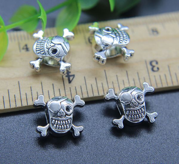 Venta al por mayor, 30 Uds., dijes de aleación de Calavera, colgante Retro, fabricación de joyas, llavero DIY, colgante de plata antigua para pulsera, pendientes, 12*15mm