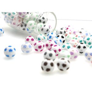 Vente en gros 50 pièces 15mm bébé anneau de dentition Football Silicone de qualité alimentaire Football perle ronde sans BPA Bracelet