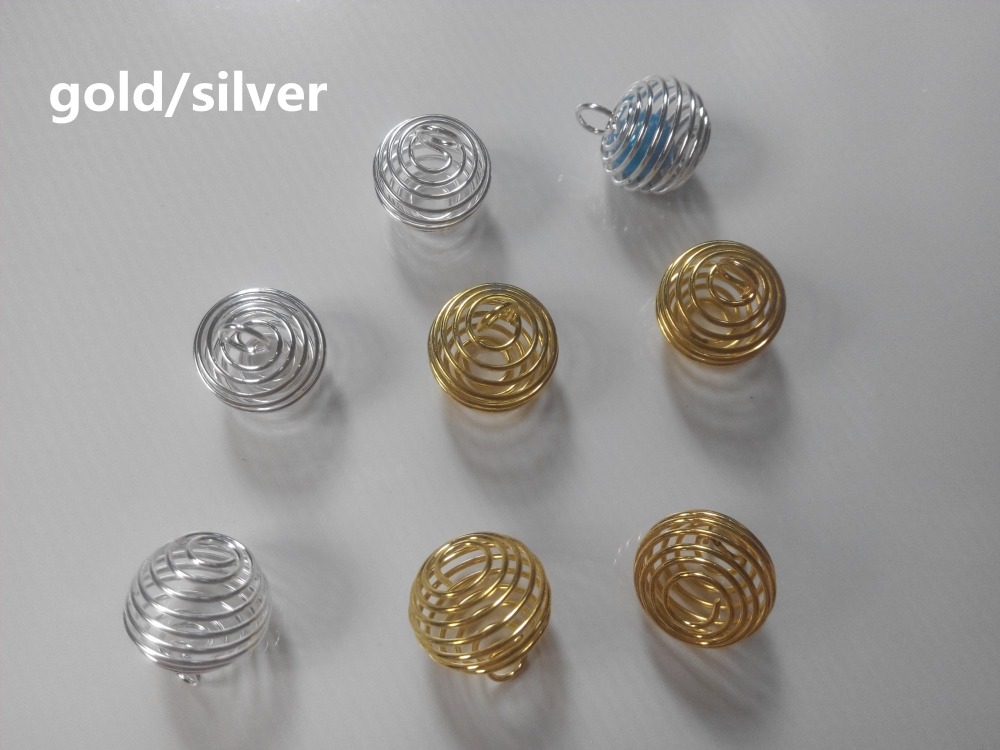 Partihandel 500pcs pläterad silver / guld lykta vår spiral pärla burar hängen för tjej DIY halsband smycken gör tillbehör