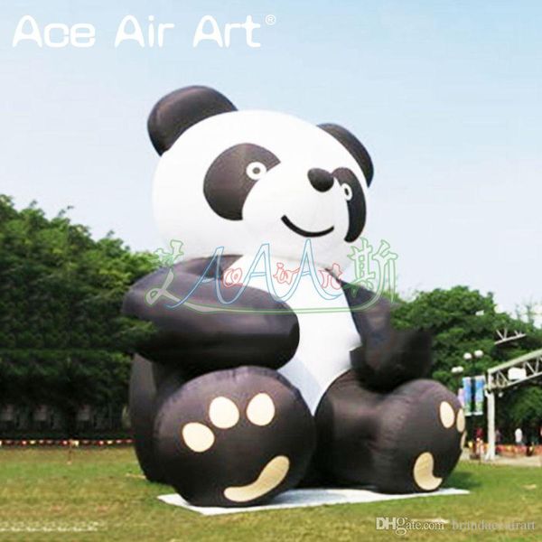 Venta al por mayor 5m H encantador personaje animal panda inflable modelo de oso volado sentado en el suelo para publicidad y venta