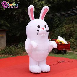 Groothandel 6mh (20ft) Outdoor Giant opblaasbaar dierenkonijnen Cartoon Bunny Model met luchtblazer voor evenementenreclame Party Decoration Toys Sports