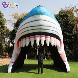 wholesale 6x4.5x4.5mH (20x15x15ft) Tente gonflable d'animal d'océan de tunnel de tête de requin gonflable d'affichage de conception originale pour la décoration d'entrée d'événement de fête jouets sports