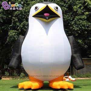 wholesale 8 mH (26 pies) con soplador Modelos de pingüinos inflables gigantes recién hechos a medida, inflar animales, globos para fiestas, eventos, zoológicos, decoración, juguetes, deportes