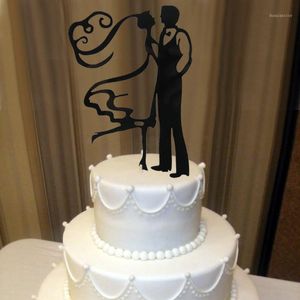 Otros suministros festivos para fiestas al por mayor- Acrílico El novio de la novia Decoraciones divertidas para pasteles de boda Decoración personalizada Topper OH0111