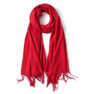 Vente en gros et hiver nouvelle écharpe cadeau Oumeifeng femmes couleur pure châle chaud fabricants à double usage en gros