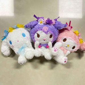 Venta al por mayor de juguetes de peluche de dibujos animados de Anime, juguetes de peluche suaves, muñeca Kawayi Kuromi Melody Cinnamoroll, almohada para niños, regalo de cumpleaños, decoración de la habitación, premios de la máquina de garra