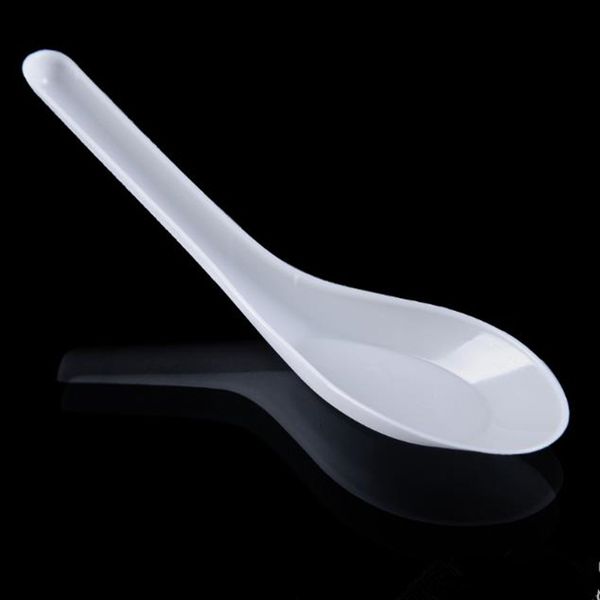 Venta al por mayor de cucharas de sopa asiáticas Saimin Ramen, cuchara de plástico blanca, cucharas desechables para exteriores, venta de comida para comedor, envío rápido