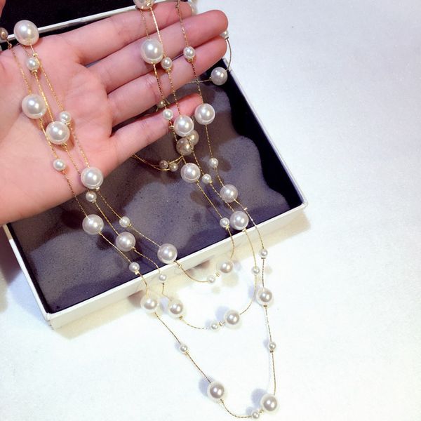 Vente en gros - Automne / hiver style classique perle chandail chaîne longue or et argent multi 3 couches déclaration collier femme