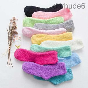 Gros-automne / hiver hiver chaussettes épaisses Warkm bas colorés en molleton de corail vente en gros floue 12 paires / lot 8RCC