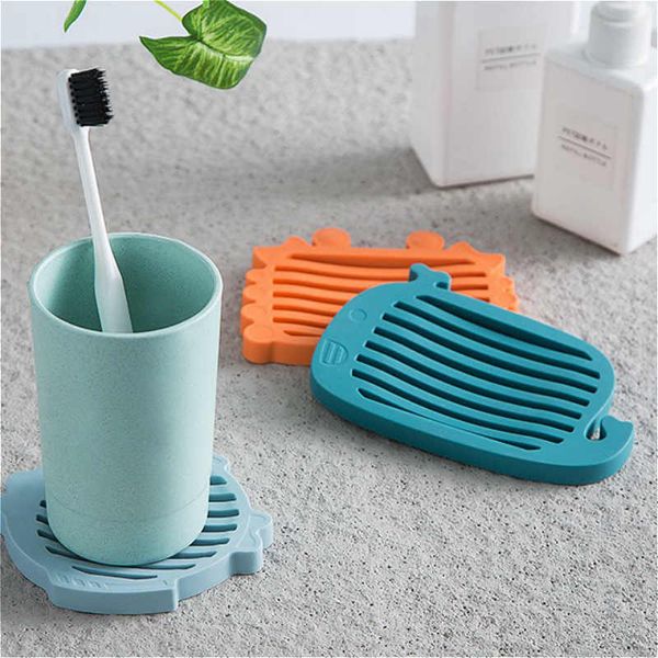 Outils de bain en gros porte-savon en silicone en caoutchouc coloré porte-savons de vidange d'eau sanitaire porte-savons forme de dessin animé